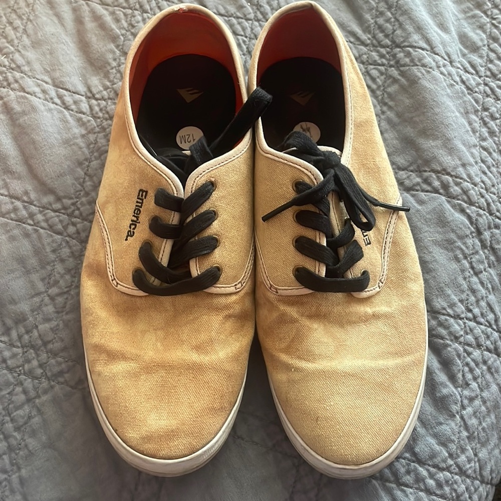 Mens shoes